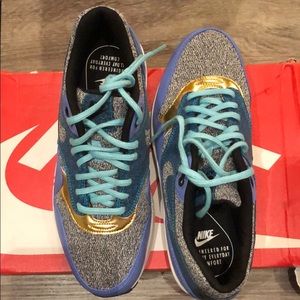 NEW! Limited Edition Nike Air Max 1 SE